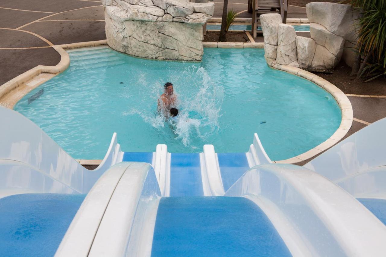 Domaine Du Collet**** Hotel Villeneuve-en-Retz Buitenkant foto